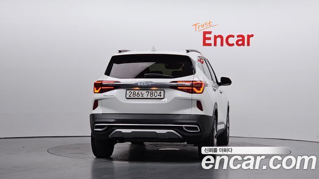 Kia Seltos 2023 — photo 4
