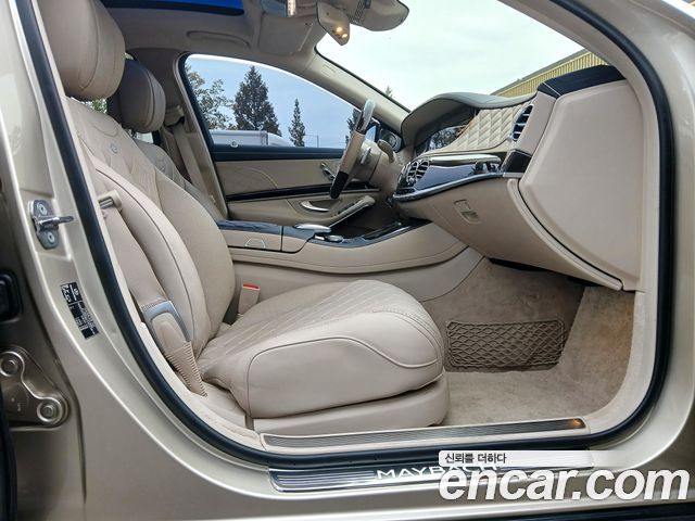 Mercedes-Benz S-Class 2019 — photo 10