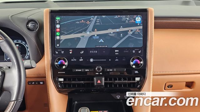 Toyota Alphard 2024 — photo 14