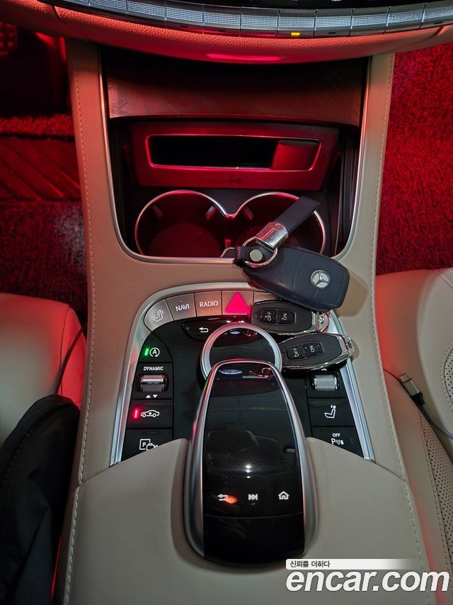 Mercedes-Benz S-Class 2019 — photo 15