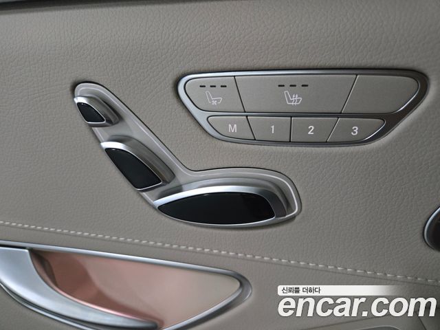 Mercedes-Benz S-Class 2019 — photo 18