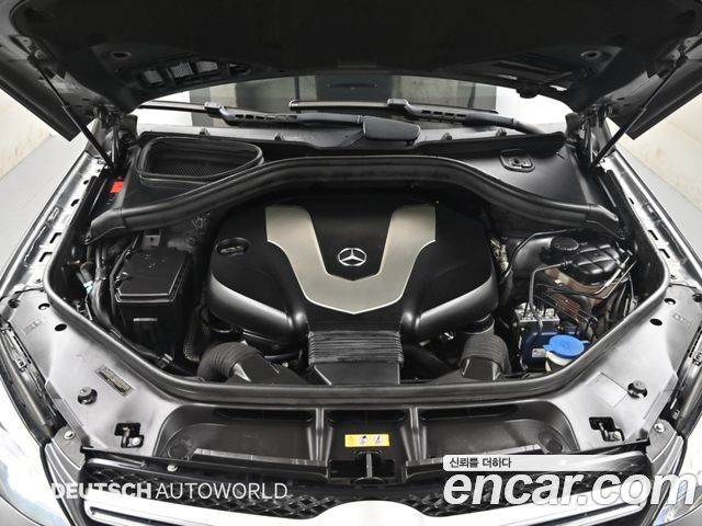 Mercedes-Benz GLE-Class 2018 — photo 6