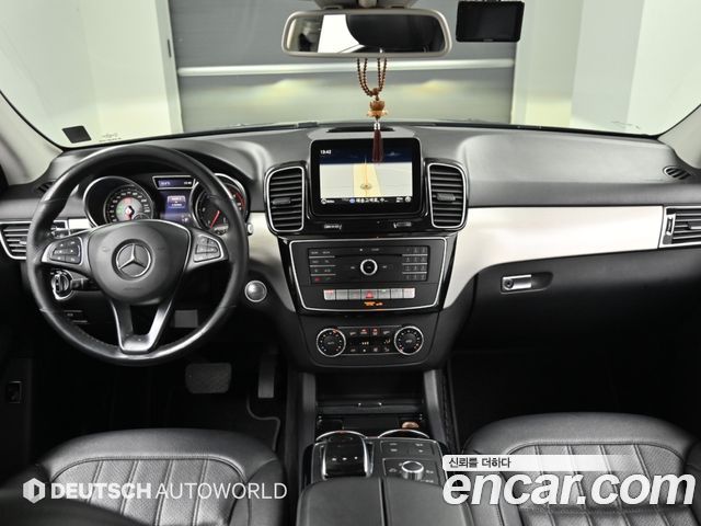 Mercedes-Benz GLE-Class 2018 — photo 7