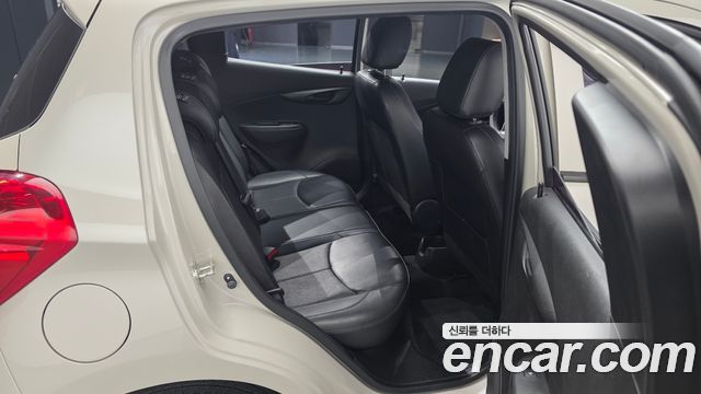 Chevrolet Korea Spark 2017 — photo 18