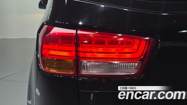 Kia Canival 2018 — photo 9