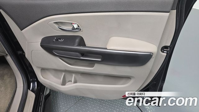 Kia Canival 2018 — photo 15