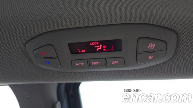 Kia Canival 2018 — photo 27