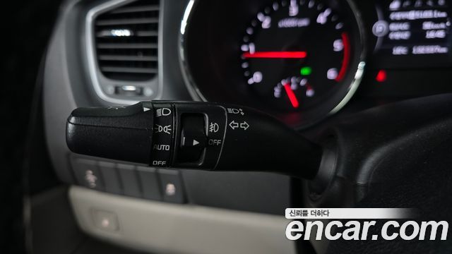 Kia Canival 2018 — photo 29