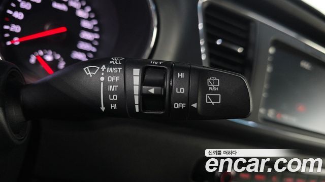Kia Canival 2018 — photo 30