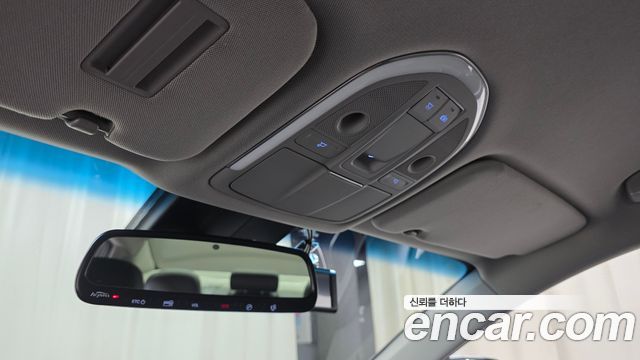 Hyundai Genesis 2016 — photo 19