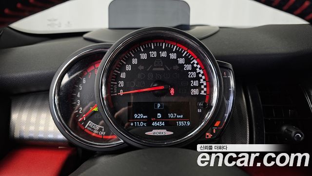Mini Cooper 2019 — photo 11
