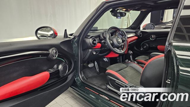 Mini Cooper 2019 — photo 13