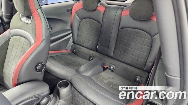 Mini Cooper 2019 — photo 18