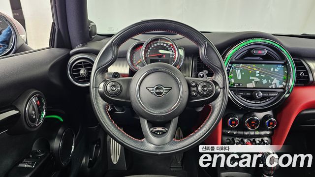 Mini Cooper 2019 — photo 19