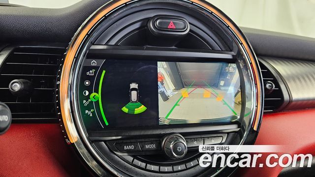 Mini Cooper 2019 — photo 20