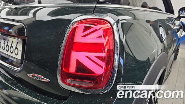 Mini Cooper 2019 — photo 9
