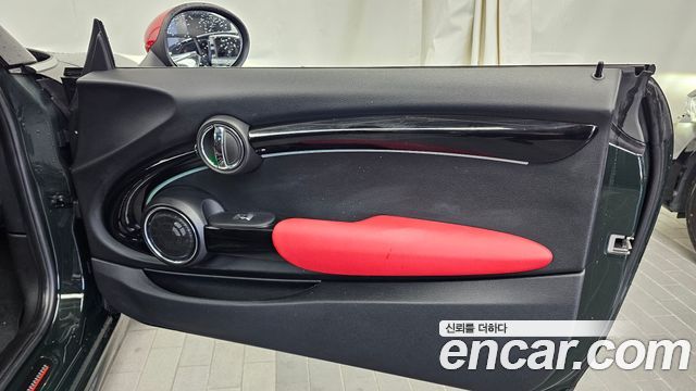 Mini Cooper 2019 — photo 15