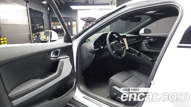 Polestar Polestar 2 2023 — photo 13