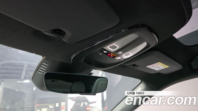 Polestar Polestar 2 2023 — photo 25