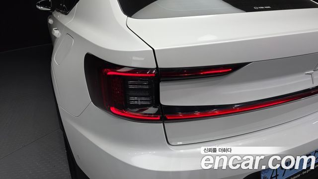 Polestar Polestar 2 2023 — photo 9