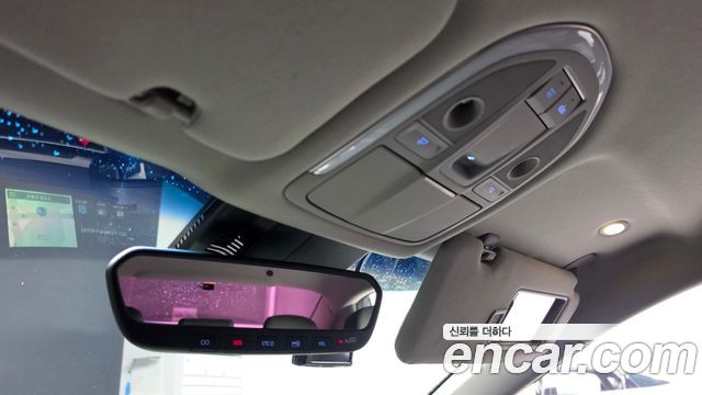 Genesis G80 2018 — photo 25