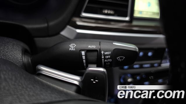 Genesis G80 2018 — photo 33