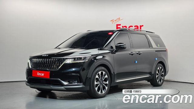 Kia Canival 2022 — photo 1