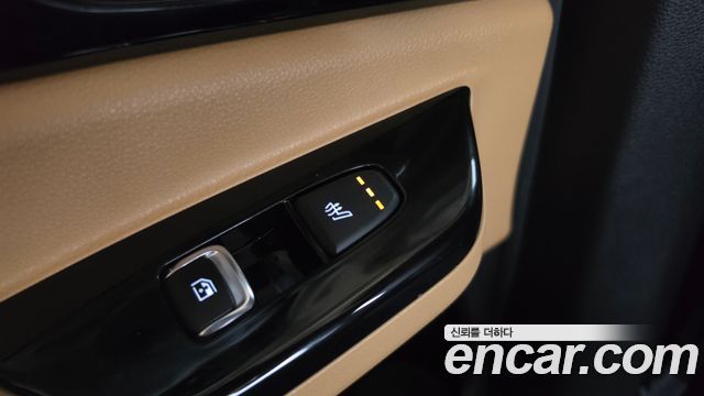 Kia Canival 2022 — photo 24