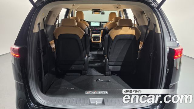 Kia Canival 2022 — photo 26