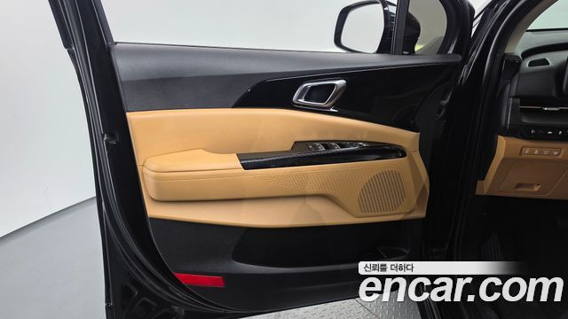 Kia Canival 2022 — photo 14