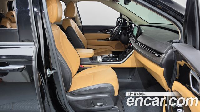 Kia Canival 2022 — photo 16