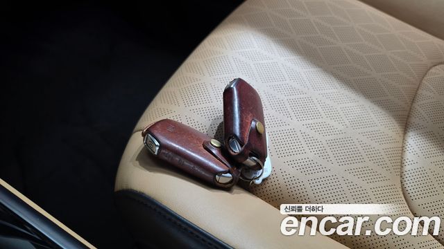Kia Canival 2022 — photo 33