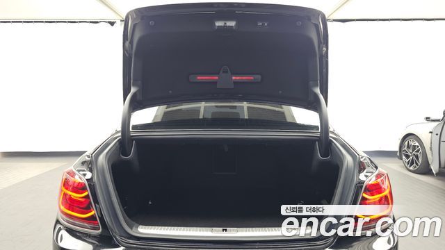 Kia K9 2019 — photo 26