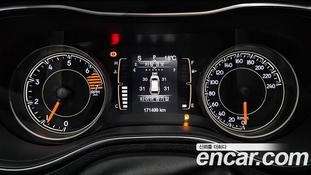 Jeep Cherokee 2019 — photo 8