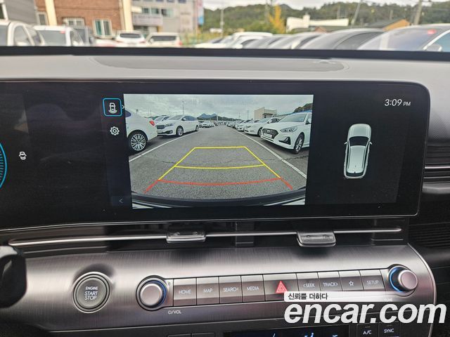 Hyundai Kona 2023 — photo 12