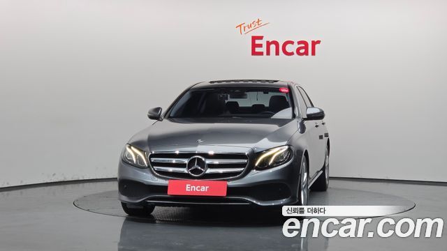 Mercedes-Benz E-Class 2018 — photo 3