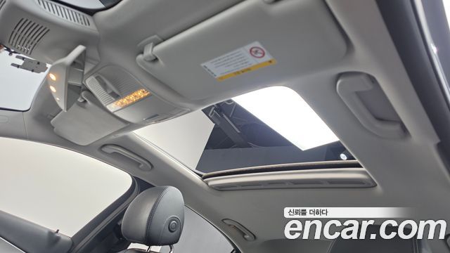 Mercedes-Benz E-Class 2018 — photo 22