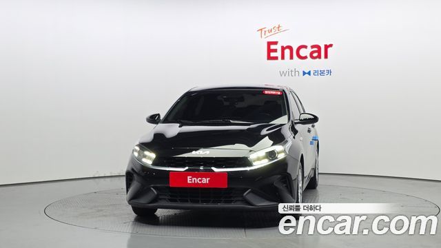 Kia K3 2023 — photo 3