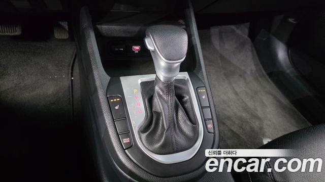 Kia K3 2023 — photo 12