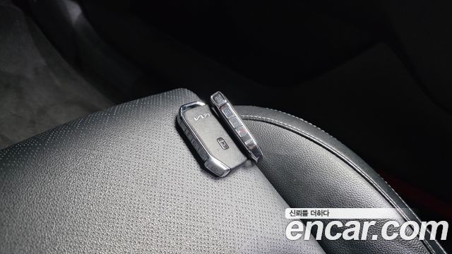 Kia K3 2023 — photo 23