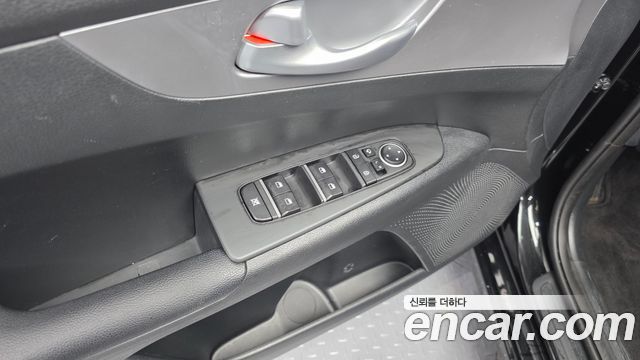 Kia K3 2023 — photo 24