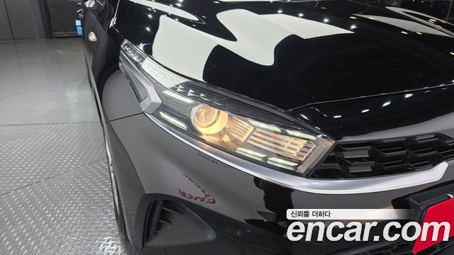 Kia K3 2023 — photo 8