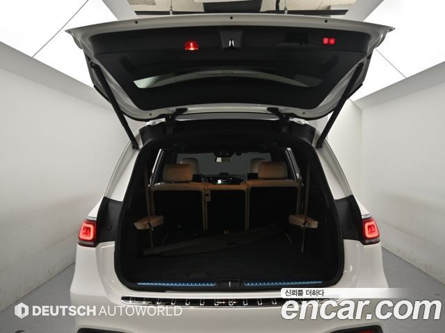 Mercedes-Benz GLS-Class 2021 — photo 19