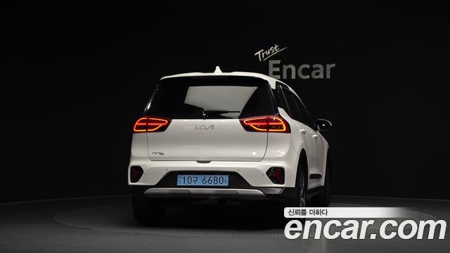 Kia Niro 2023 — photo 4