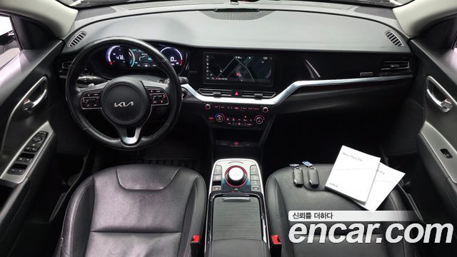 Kia Niro 2023 — photo 10
