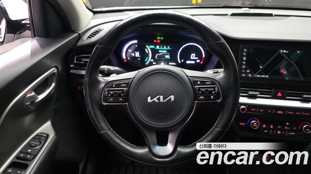 Kia Niro 2023 — photo 19