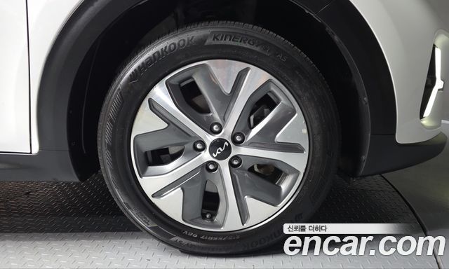Kia Niro 2023 — photo 7