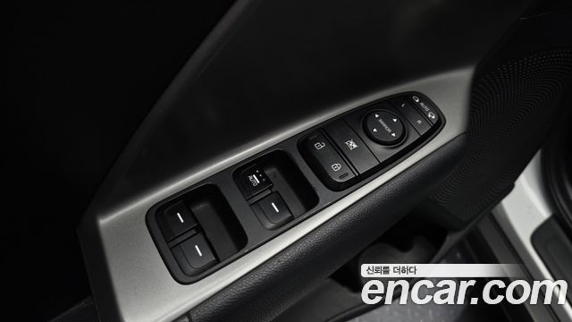 Kia Niro 2023 — photo 27