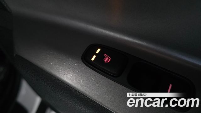Kia Niro 2023 — photo 28