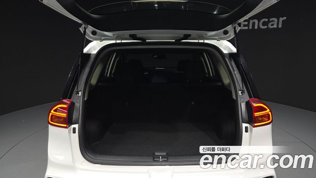 Kia Niro 2023 — photo 32